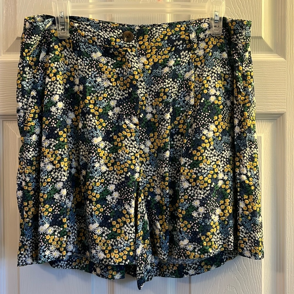 Joules NWOT Ashleigh Floral Print Shorts